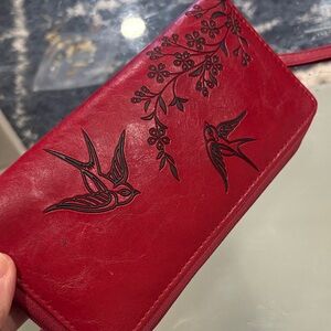 lavishy red wallets